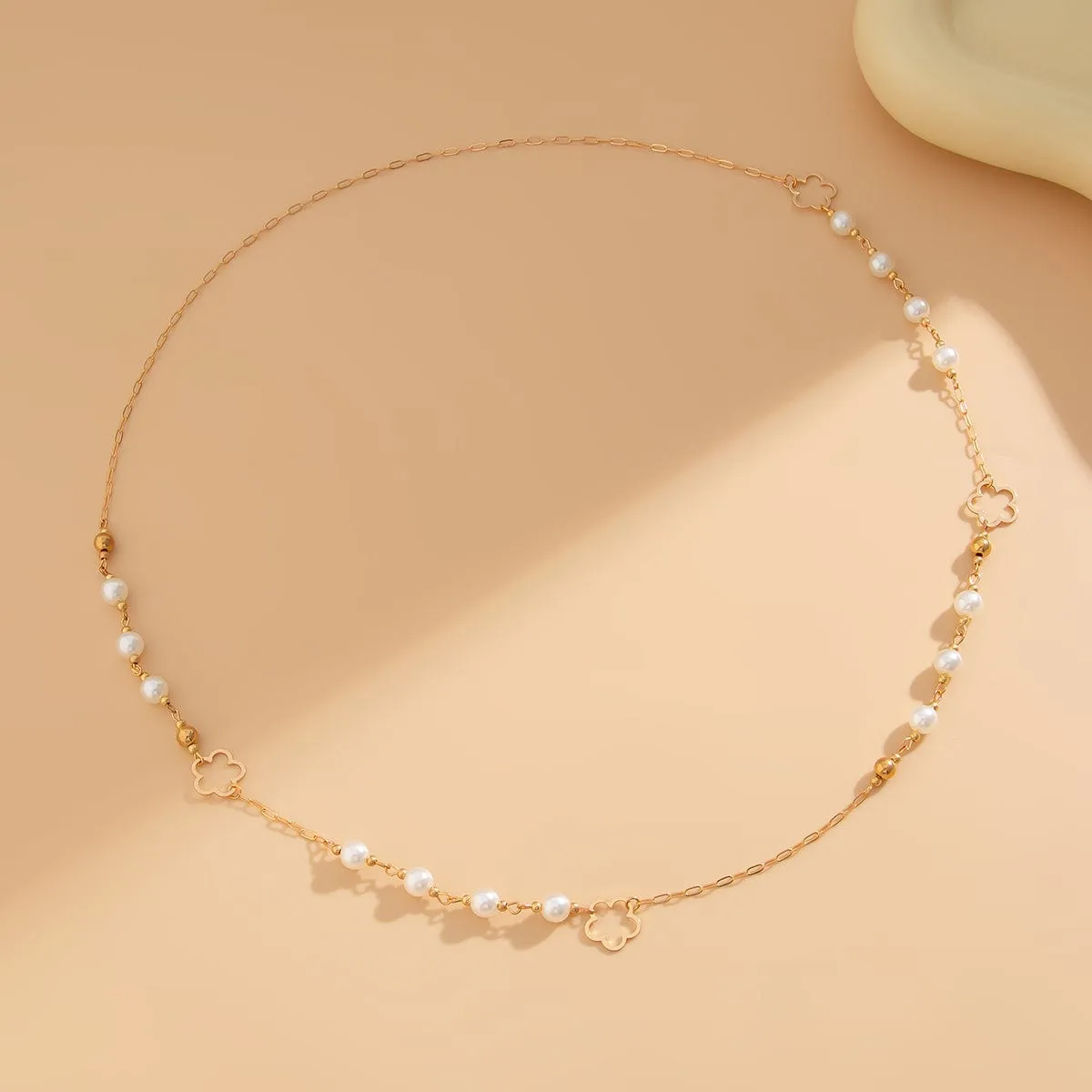 Elegant Gold Plated Hollow Flower Pearl Cable Chain Necklace